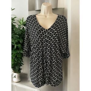 Sheila Rose Blouse Twist Knot Front Size XL Women's NWT Black White Print